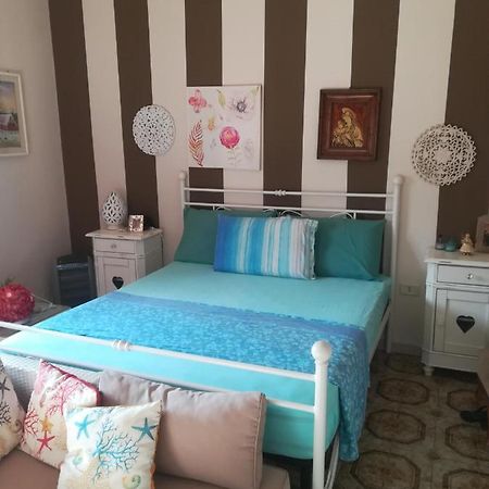 Casa Ale Bed & Breakfast Brindisi Ngoại thất bức ảnh