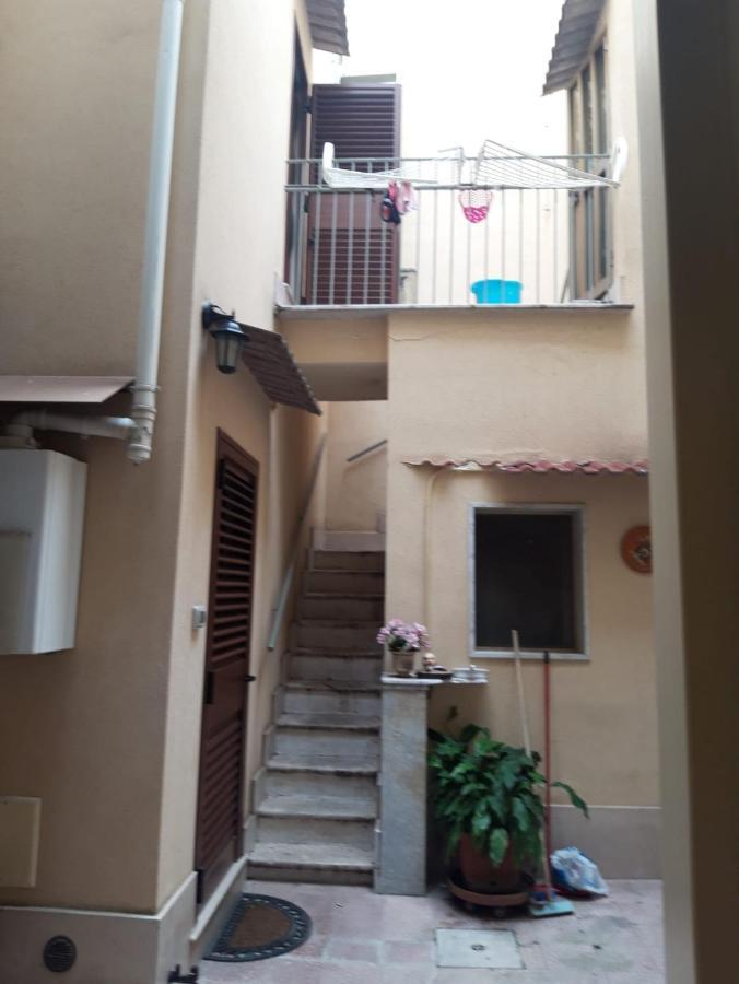 Casa Ale Bed & Breakfast Brindisi Ngoại thất bức ảnh
